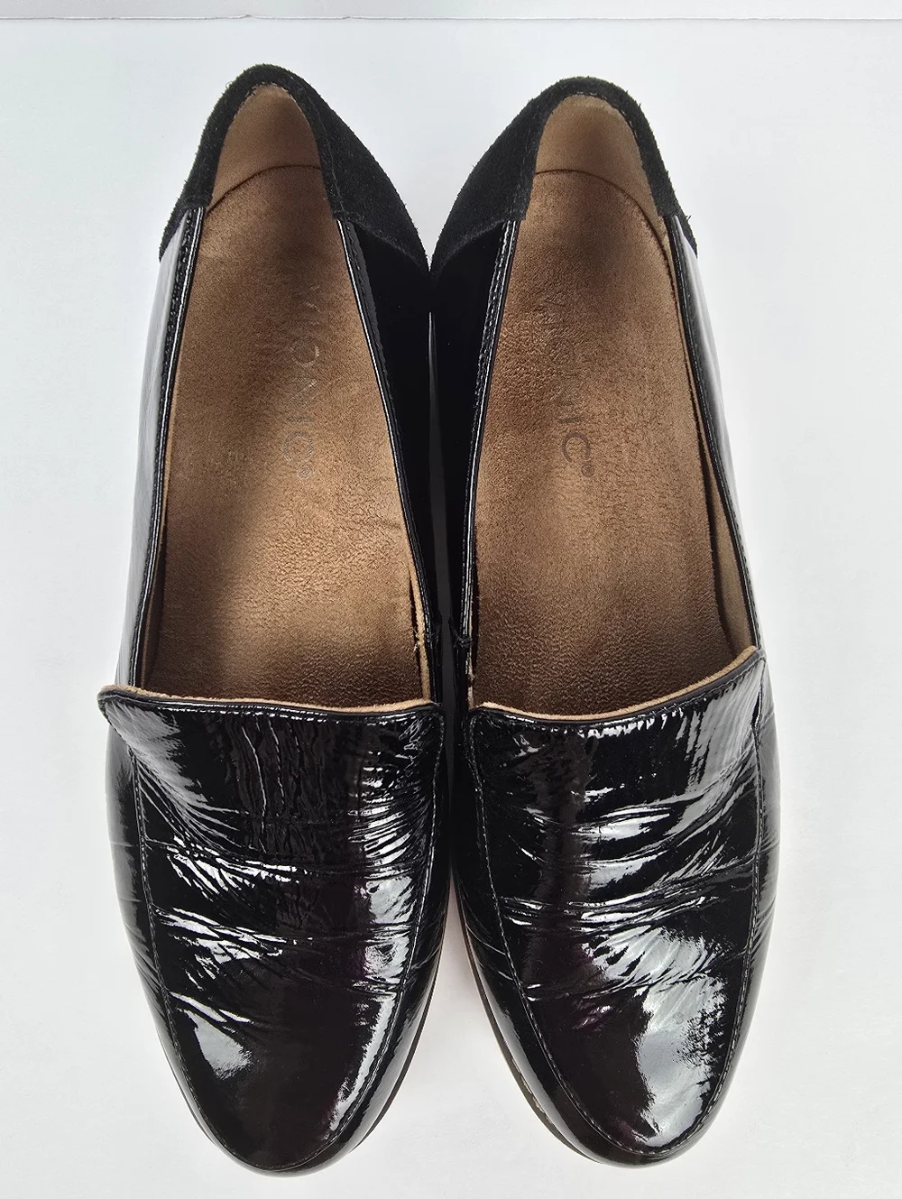 Vionic black patent